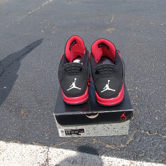 Air Jordan 4 Retro,  'Red Thunder' - Picture 3 of 5